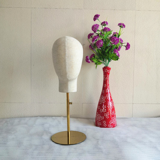 Cloth Head Mold Can Be Inserted Into The Headwear To Display The Mannequin Head